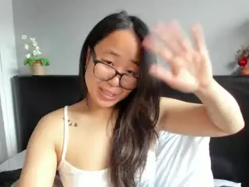 Naughtynerdygirl  live sex cam