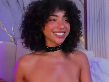 Oshun_25  live sex cam