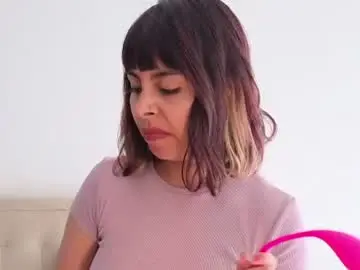 Binarynoir  live sex cam