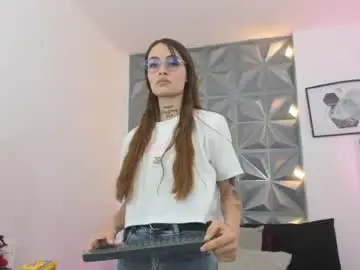 Cloe_amazingg  live sex cam