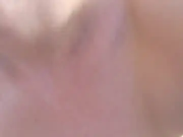 Cristaleyess  live sex cam