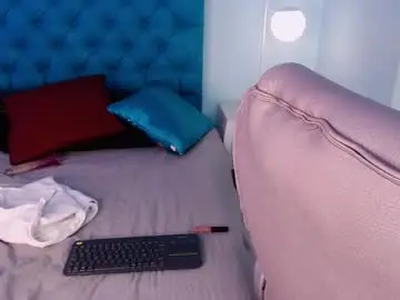 Iris_glow  live sex cam