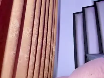 Lauren_44  live sex cam