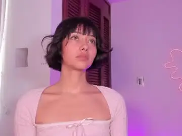 Londonttipton  live sex cam