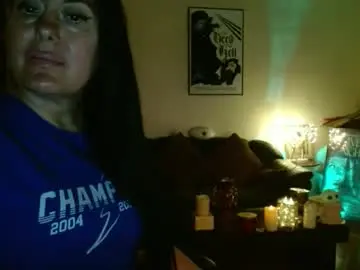 Mandaloriangirlsfight  live sex cam