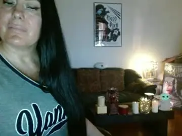 Mandaloriangirlsfight  live sex cam