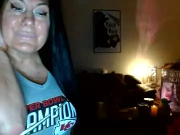 Mandaloriangirlsfight  live sex cam