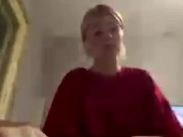 Richellearmentrout  live sex cam