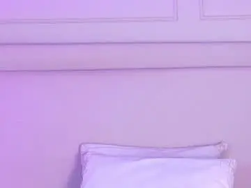 Cataleyaromano  live sex cam