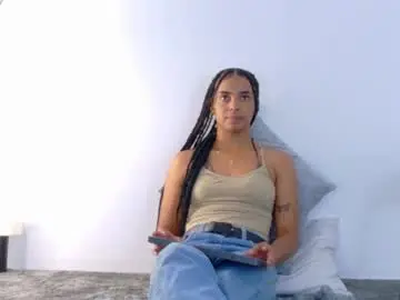 Cataleyaromano  live sex cam