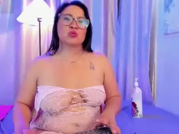 Hannabackerr  live sex cam