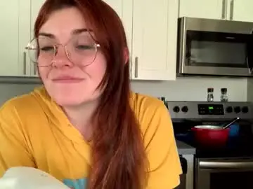 Intothewoodswego  live sex cam