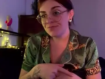 Intothewoodswego  live sex cam