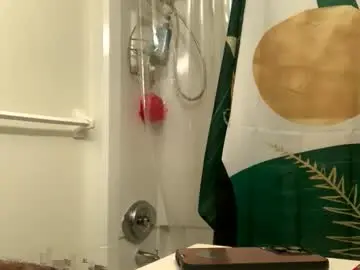 Intothewoodswego  live sex cam