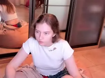 Ksuhesa  live sex cam