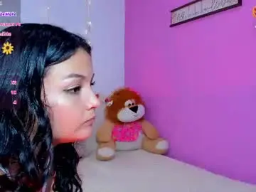 Misschelsea01  live sex cam