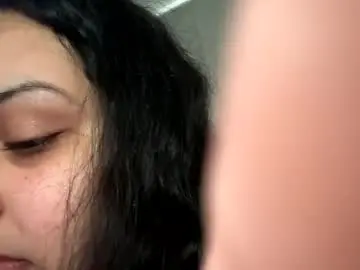 Prettylillyy02  live sex cam