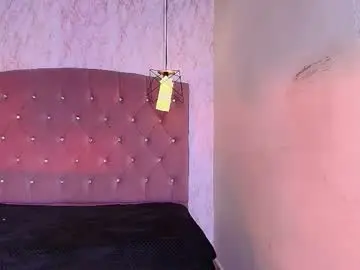 Serenavelvet  live sex cam