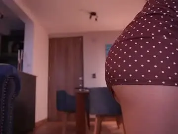 Tsukys_spell  live sex cam