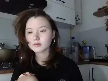 Yanverfaille  live sex cam