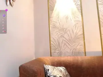 Ariannaajames  live sex cam