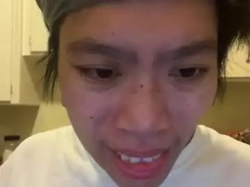 Assert32  live sex cam