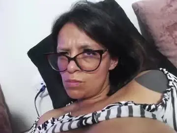 Beautifull_wild_girl  live sex cam