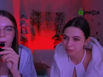 Emilia_fly  live sex cam