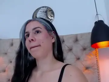 Enyel_gw  live sex cam