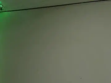 Haileyduke  live sex cam