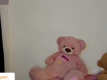 Haileyduke  live sex cam