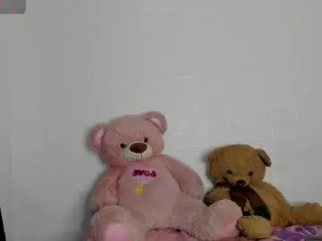 Haileyduke  live sex cam