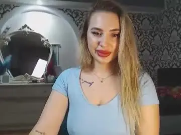 Lorasinclare  live sex cam