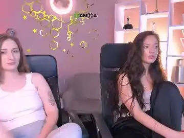 Miki_nikki  live sex cam