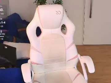 Naya_milano  live sex cam