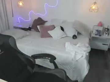 Noahcryptic  live sex cam