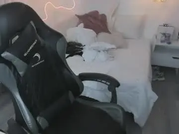 Noahcryptic  live sex cam
