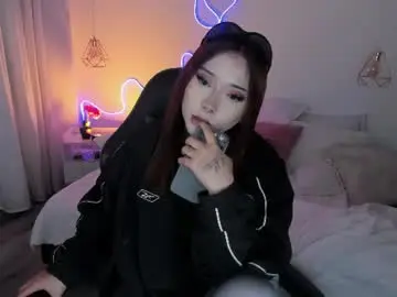 Noahcryptic  live sex cam