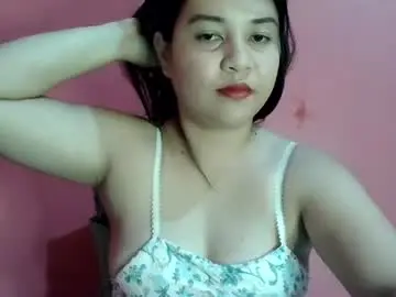 Xxyummiee_69xx  live sex cam