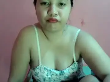 Xxyummiee_69xx  live sex cam