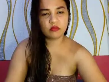 Xxyummiee_69xx  live sex cam