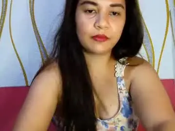 Xxyummiee_69xx  live sex cam