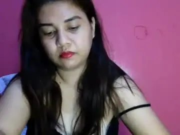 Xxyummiee_69xx  live sex cam