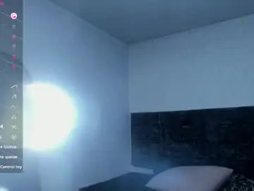 Abril_wood  live sex cam