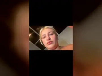 Babybluexox20  live sex cam
