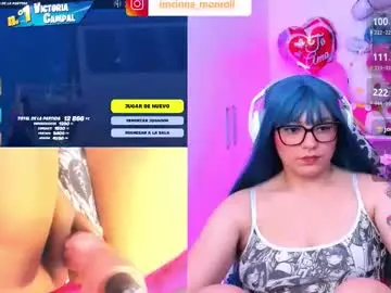 Cutecinamonroll  live sex cam
