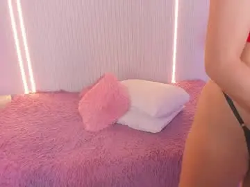 Emilyevans7  live sex cam