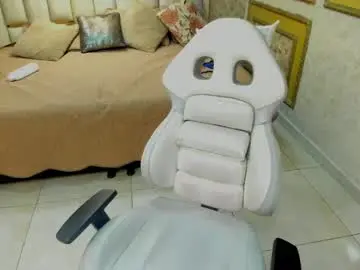 Hanna_bloom_1  live sex cam