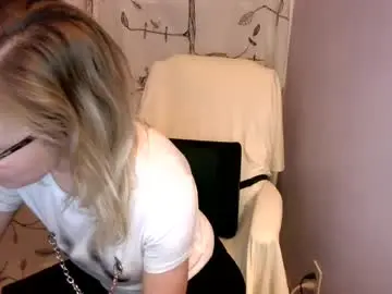 Holly_bourbon  live sex cam