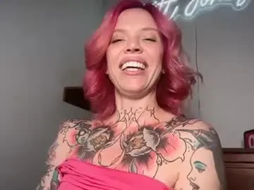Kittjones33  live sex cam